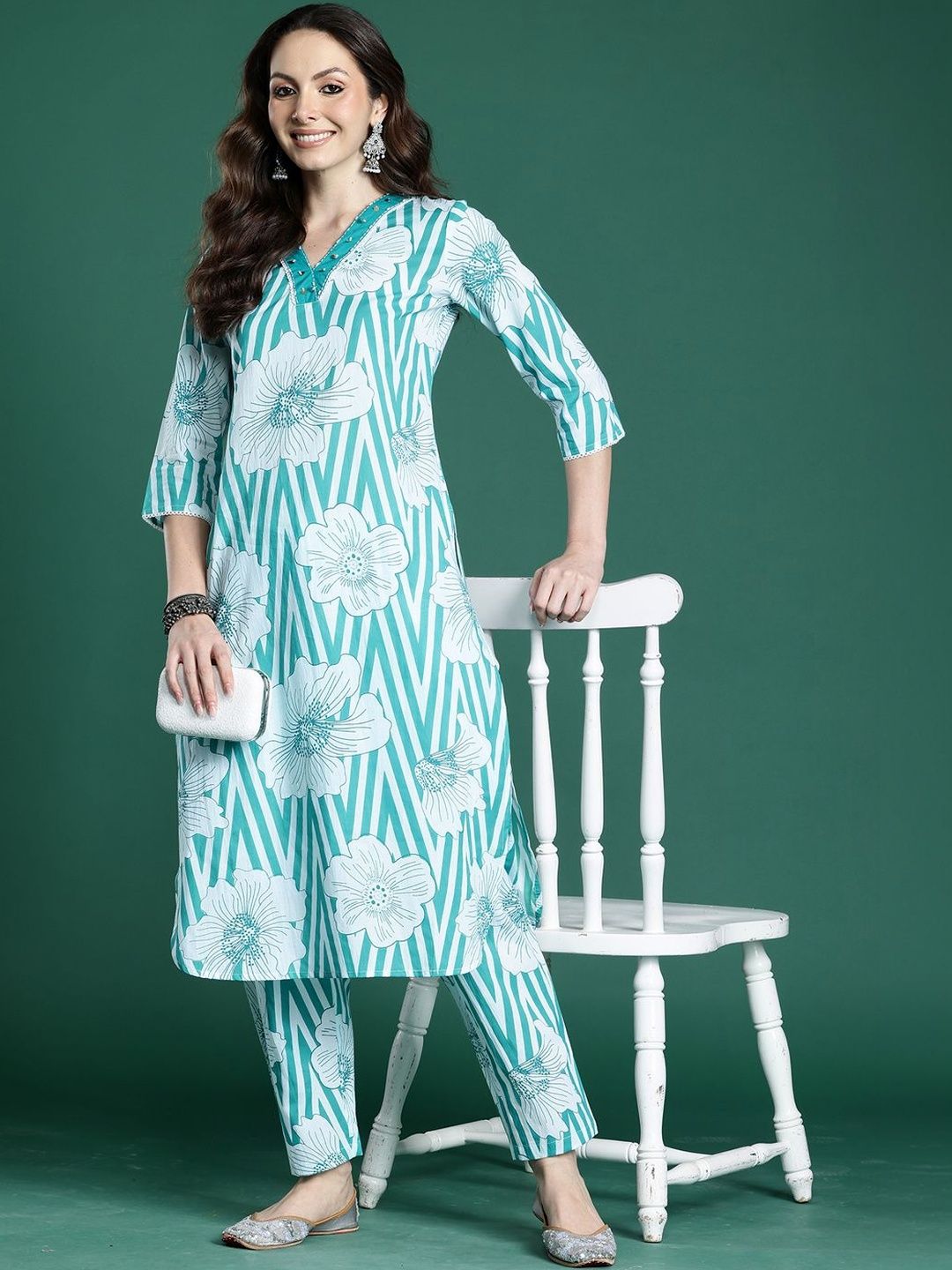 Women Floral Printed Regular Pure Cotton Kurta with Trousers