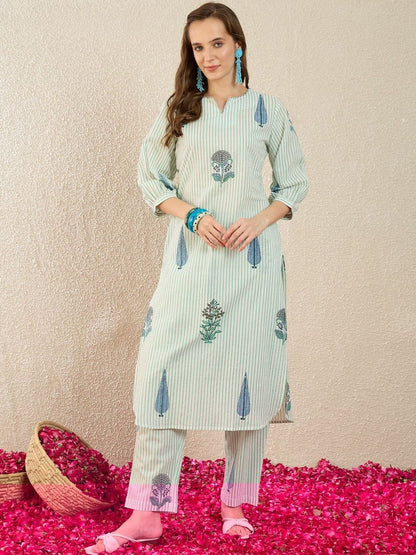 Dhiyona IE Printed Round Neck Three-Quarter Sleeves Pure Cotton Tunic And Trousers