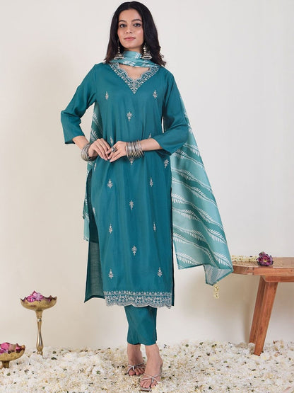 Ethnic Motifs Embroidered V-Neck Thread Work Kurta & Trousers With Dupatta