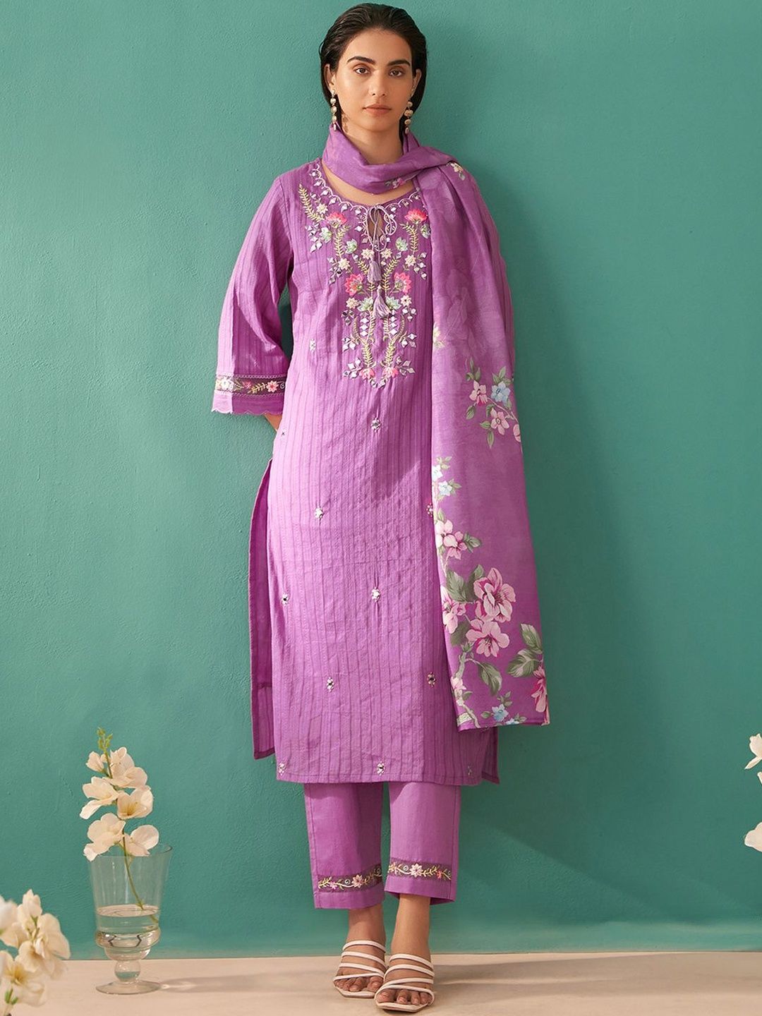 Dhiyona IE Women Ethnic Motifs Embroidered Regular Thread Work Pure Cotton Kurta with Trousers & With Dupatta