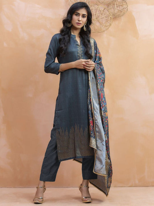 Dhiyona WP Geometric Embroidered Beads and Stones Chanderi Silk Kurta Set