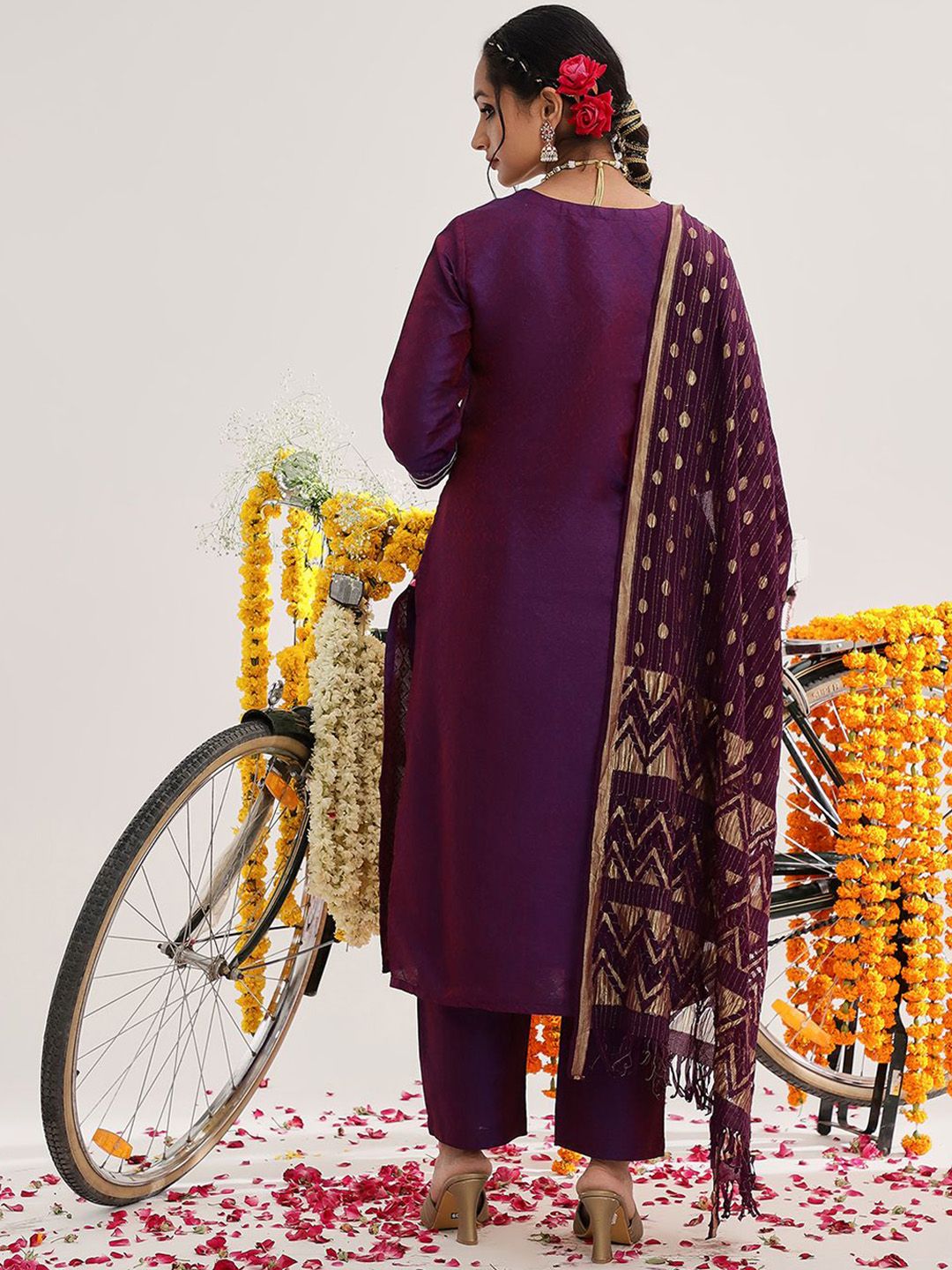 Dhiyona VA Women'sFloral Yoke Design Thread Work Kurta With Trousers & Dupatta
