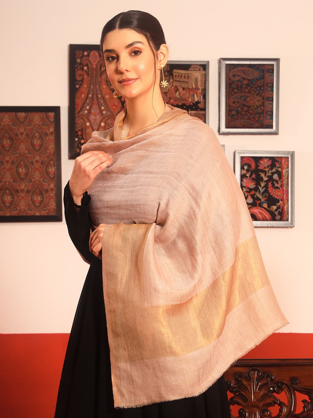 Dhiyona PA Wool Reversible Shawl