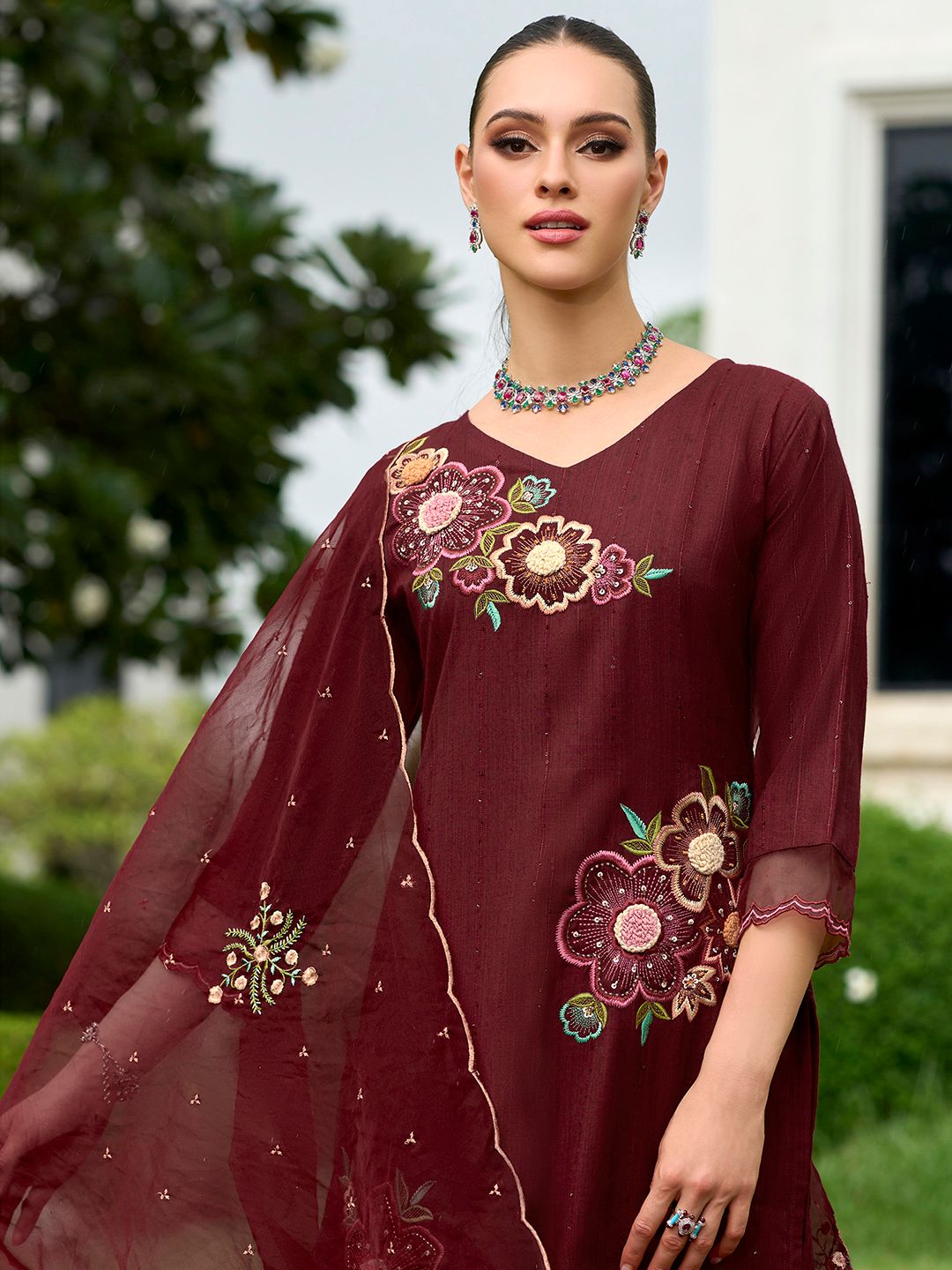 Floral Embroidered Regular Sequinned Straight Kurta with Trousers & Dupatta