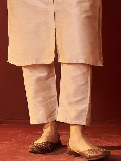 Women Floral Embroidered Cotton Kurta with Trousers