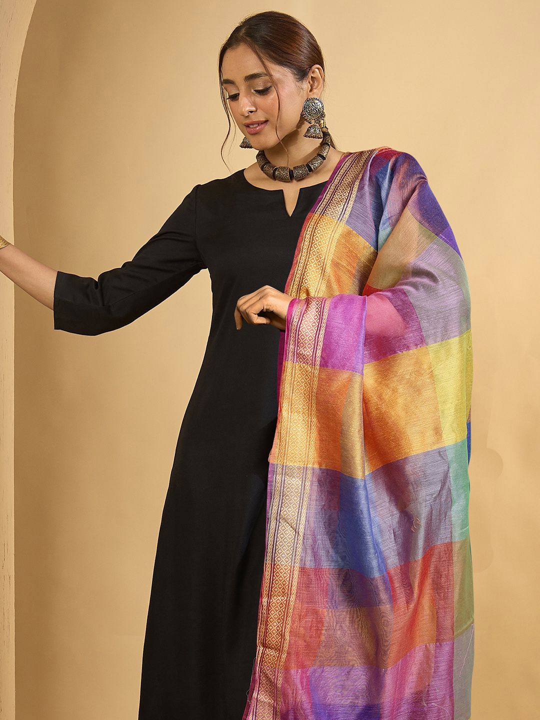 Dhiyona IE Women Regular Kurta with Trousers & With Dupatta
