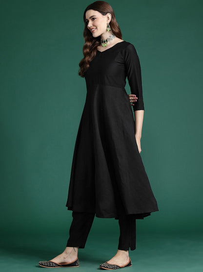 Dhiyona IE Kurta With Trousers & Dupatta