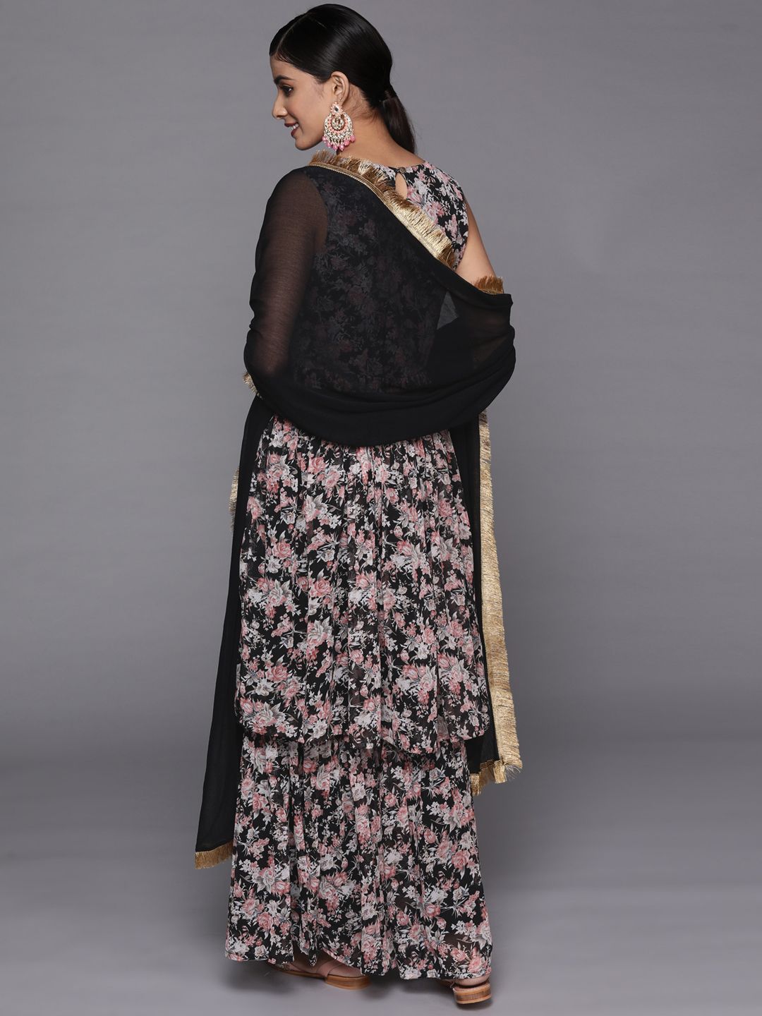 Dhiyona VA Women's Black Floral Printed Empire Kurta with Sharara & With Dupatta