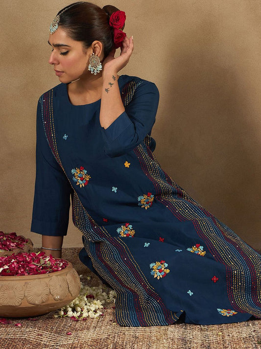 Dhiyona IE Women Floral Embroidered Regular Thread Work Kurta with Trousers