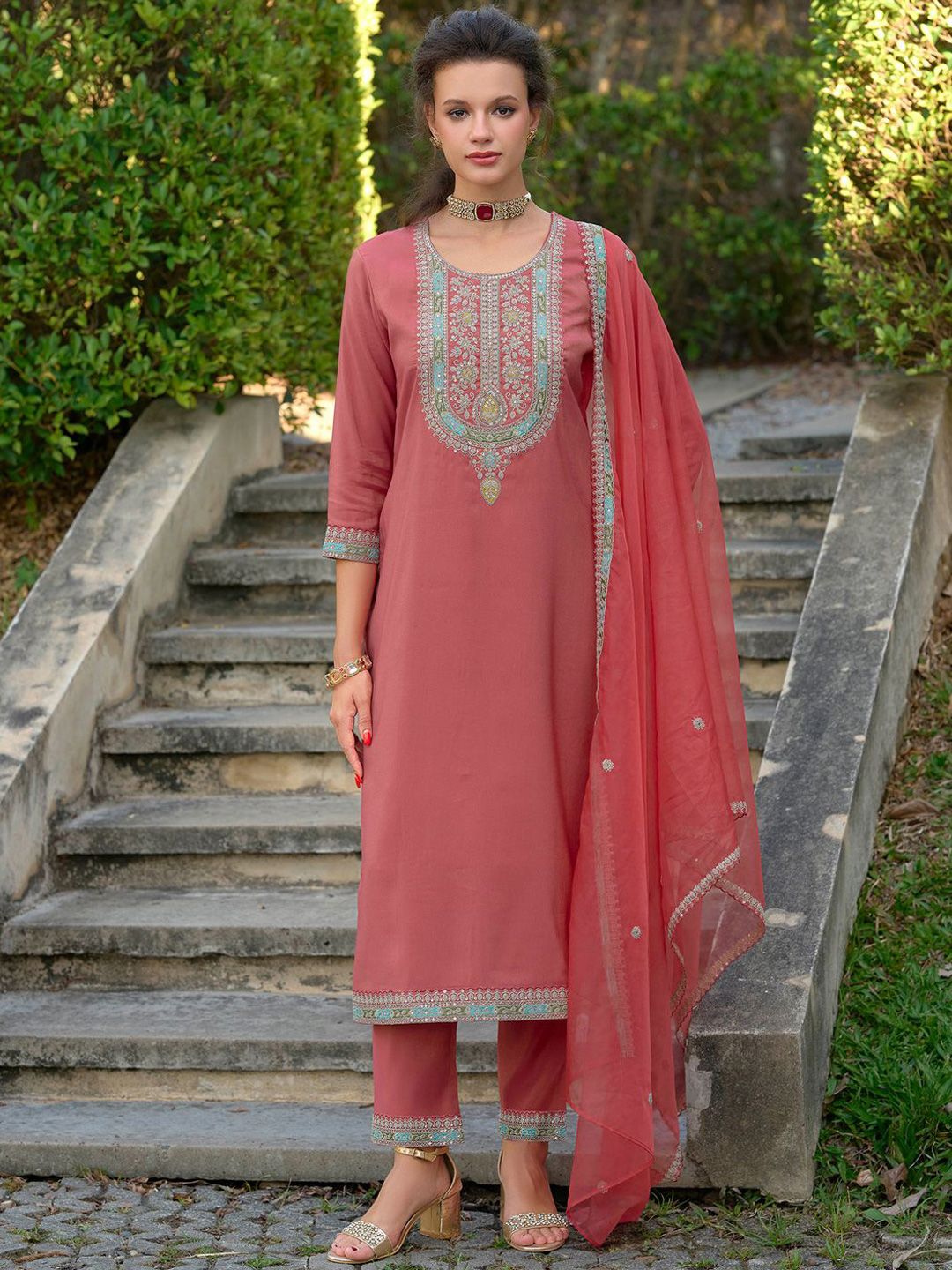 Ethnic Motifs Yoke Design Straight Kurta with Trousers & Dupatta