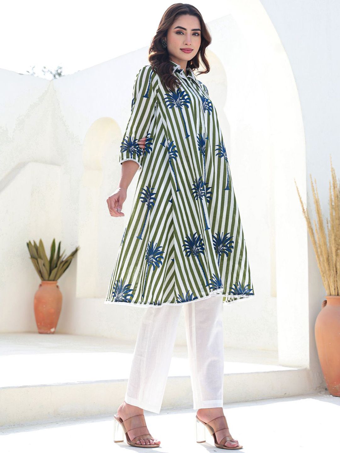 Women Floral Printed Pure Cotton A-Line Kurta with Trousers