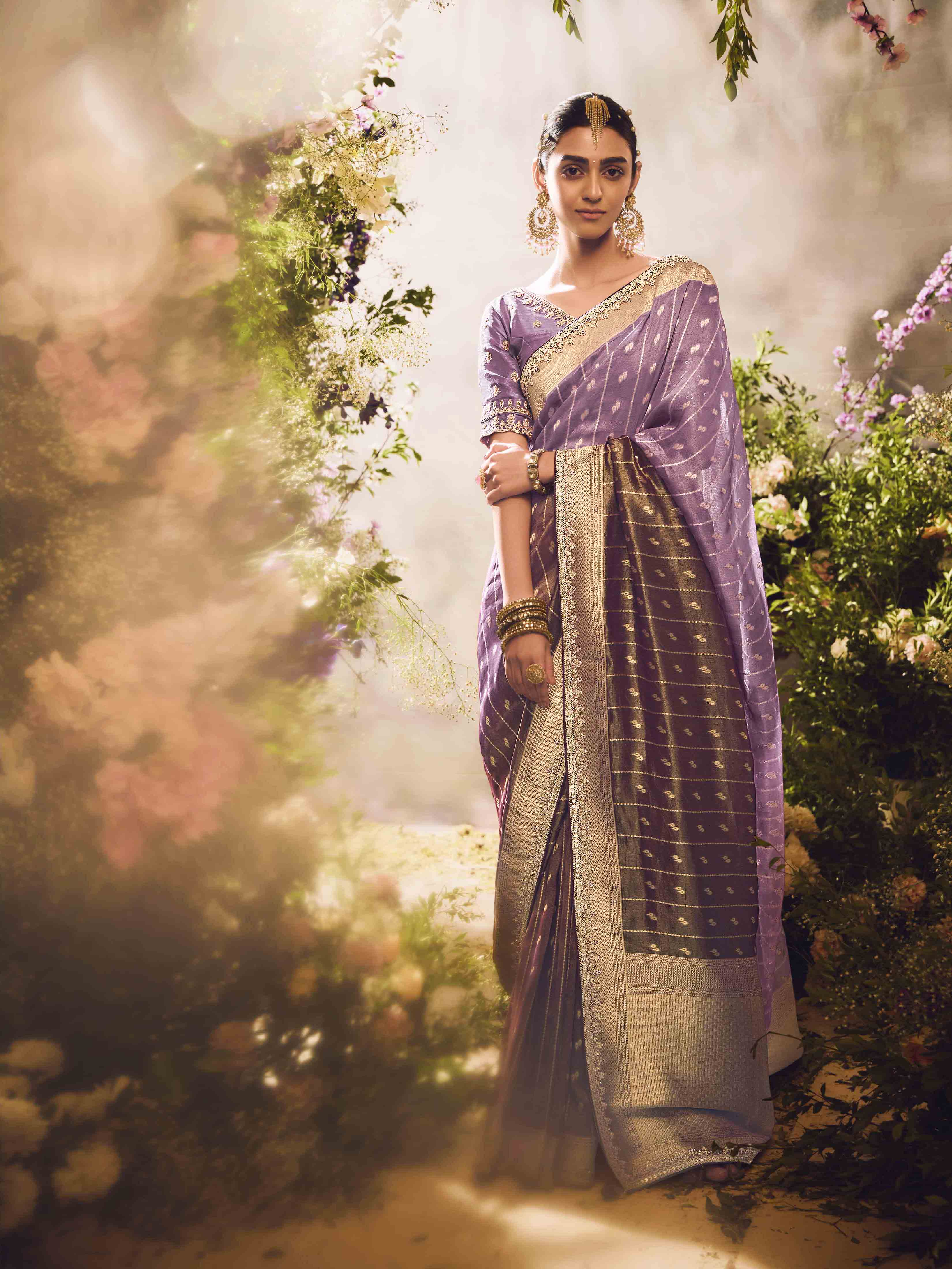 Dhiyona KM Women Lavender Silk Saree