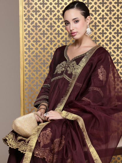 Dhiyona PD Women Ethnic Motifs Embroidered Jashn Kurta with Sharara & With Dupatta
