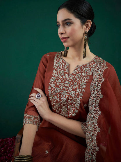Dhiyona IE Ethnic Motifs Embroidered Regular Liva Zari Kurta With Trousers & Dupatta