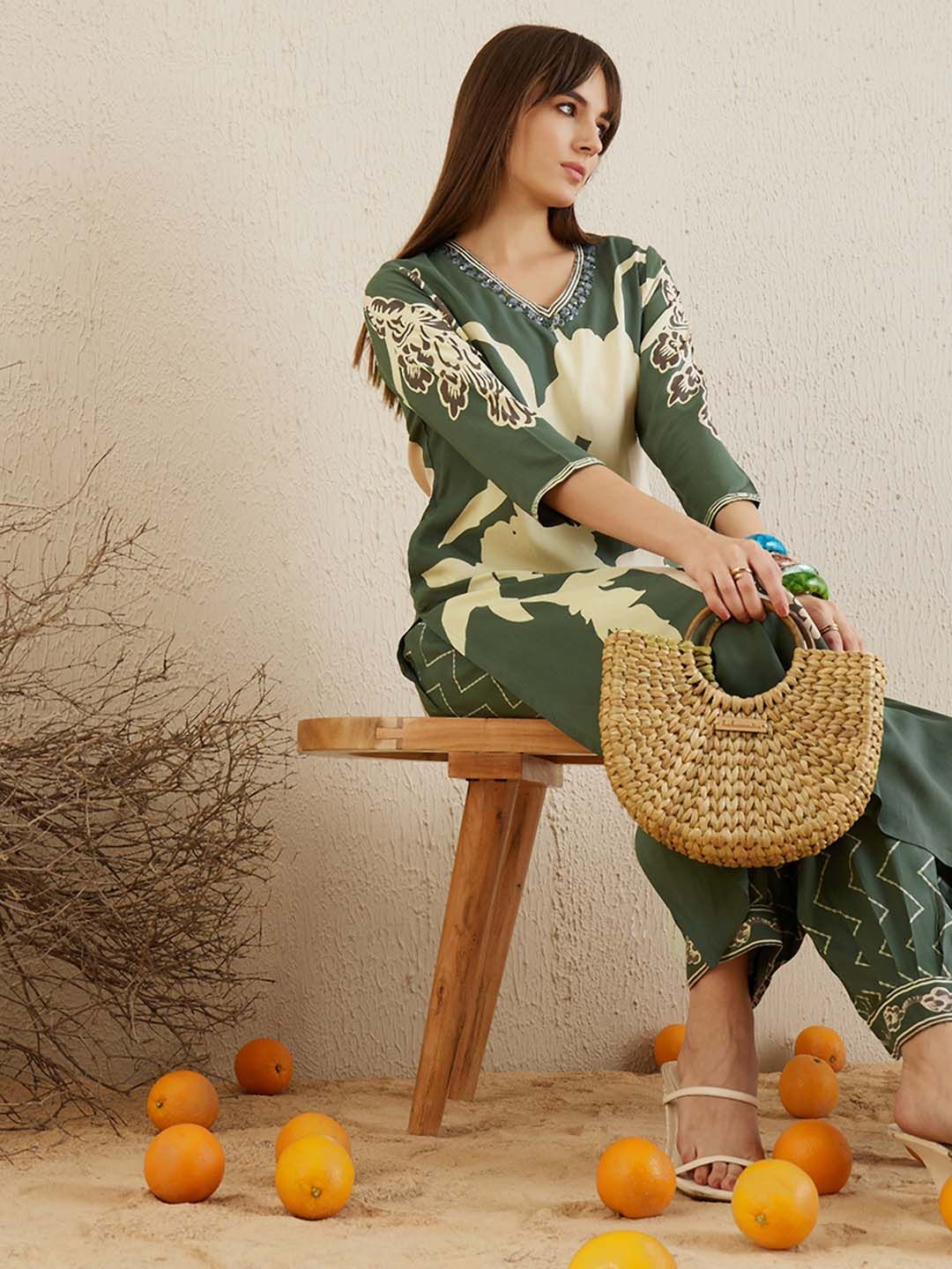 Dhiyona IE Green Floral Printed Sequinned V-Neck Straight Kurta With Salwar