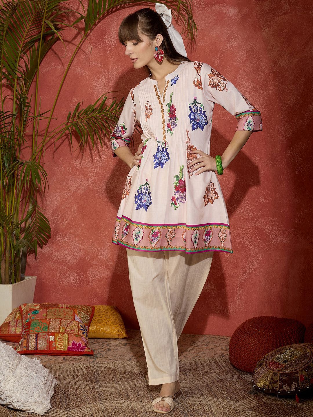 Dhiyona IE Women Floral Printed Regular Pure Cotton Kurta Sets