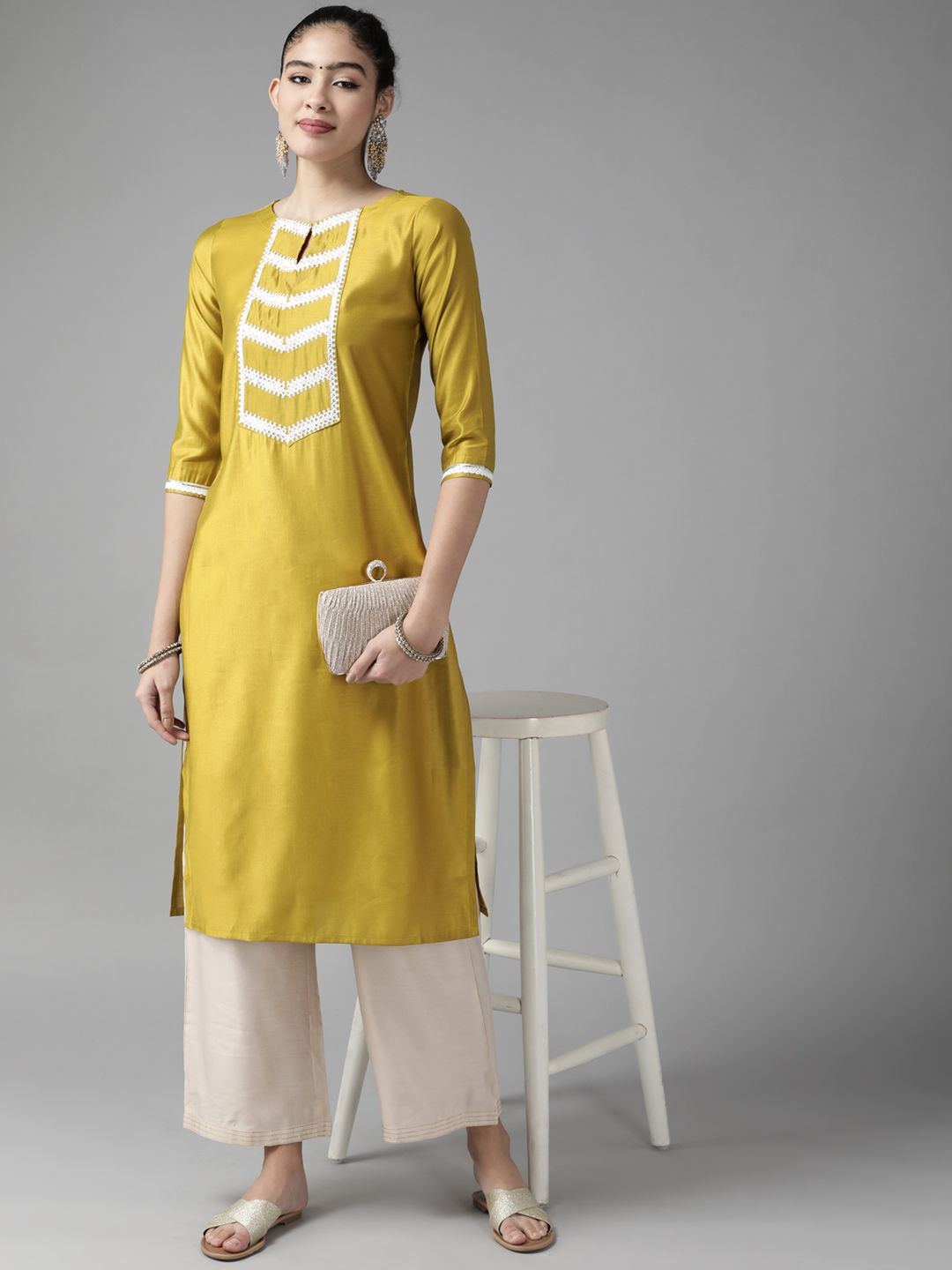 Dhiyona IE Women Green Yoke Design Keyhole Neck Liva Kurta