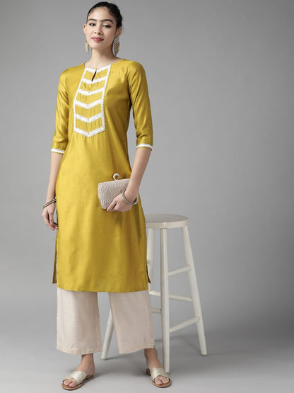 Dhiyona IE Women Green Yoke Design Keyhole Neck Liva Kurta