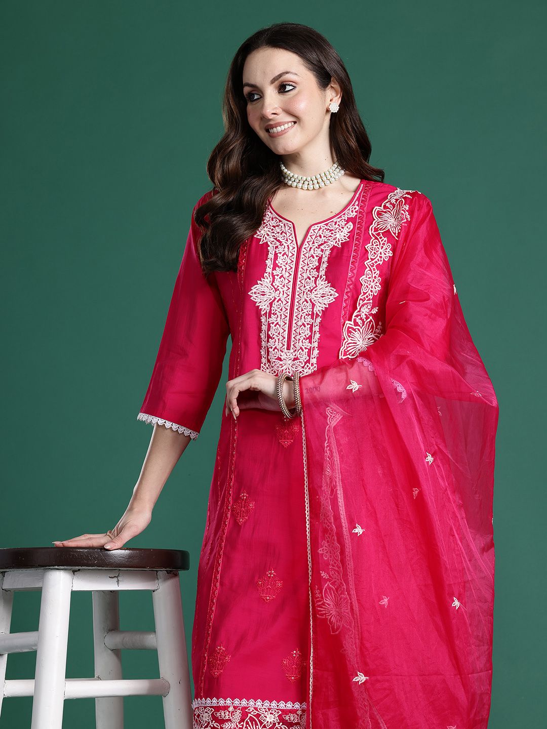 Dhiyona IE Ethnic Motifs Embroidered Thread Work Kurta with Trousers & With Dupatta