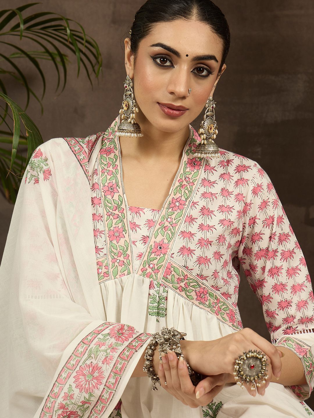 Dhiyona IE Women Floral Printed Empire Mirror Work Kurta with Trousers & With Dupatta