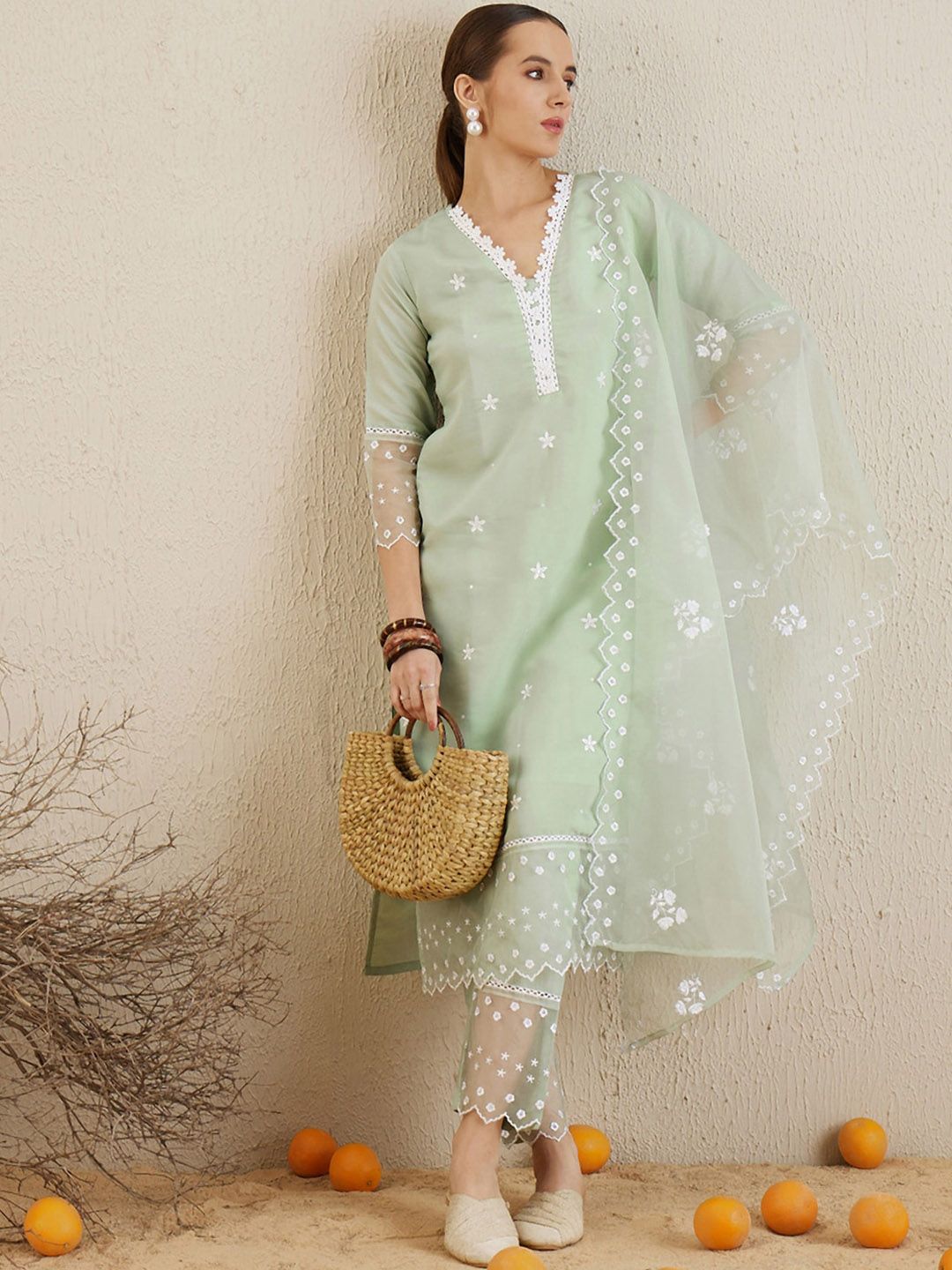 Dhiyona IE Floral Embroidered Regular Thread Work Kurta with Trousers & Dupatta