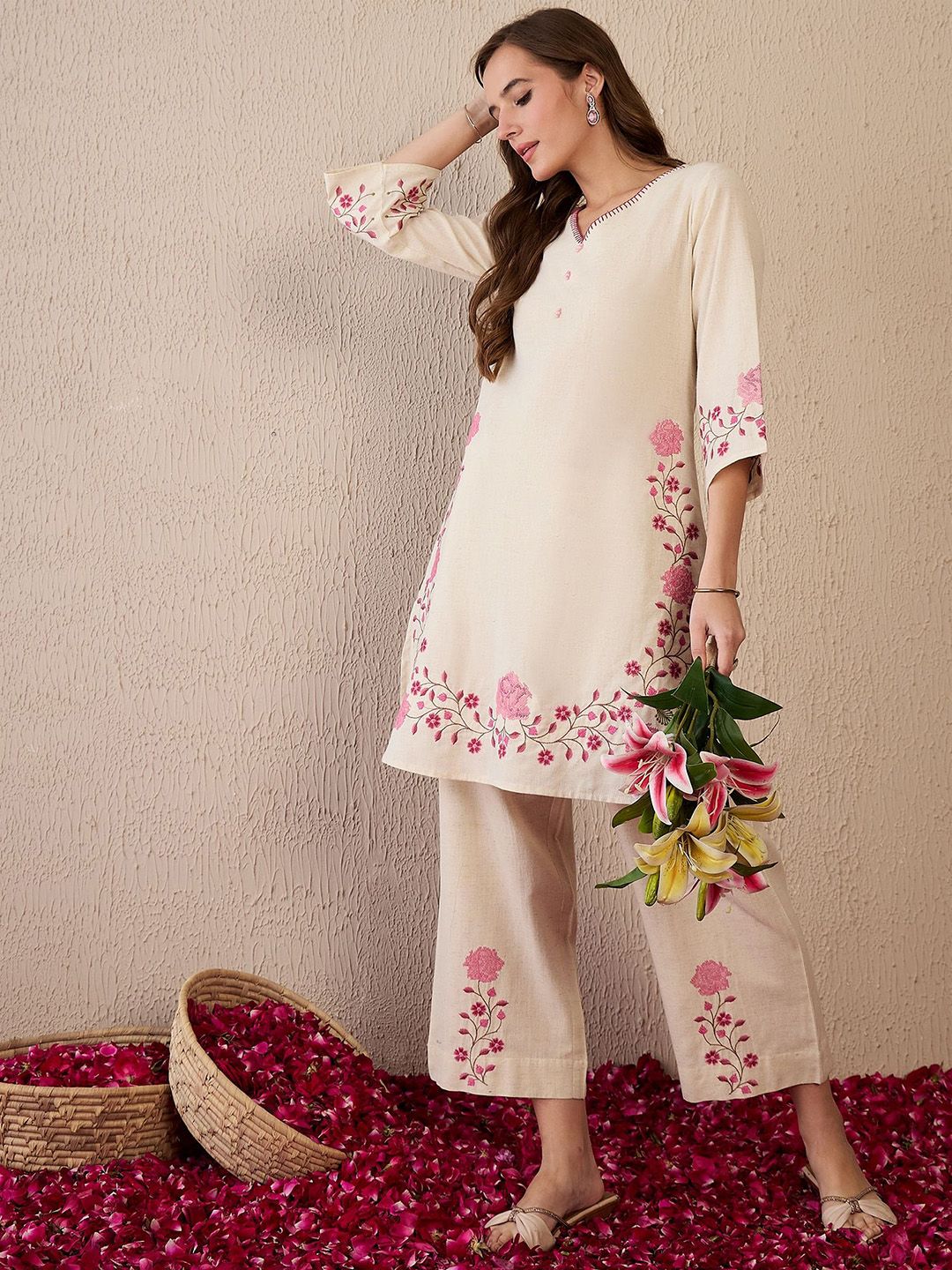 Dhiyona IE Embroidered Straight Kurta Palazzos Set