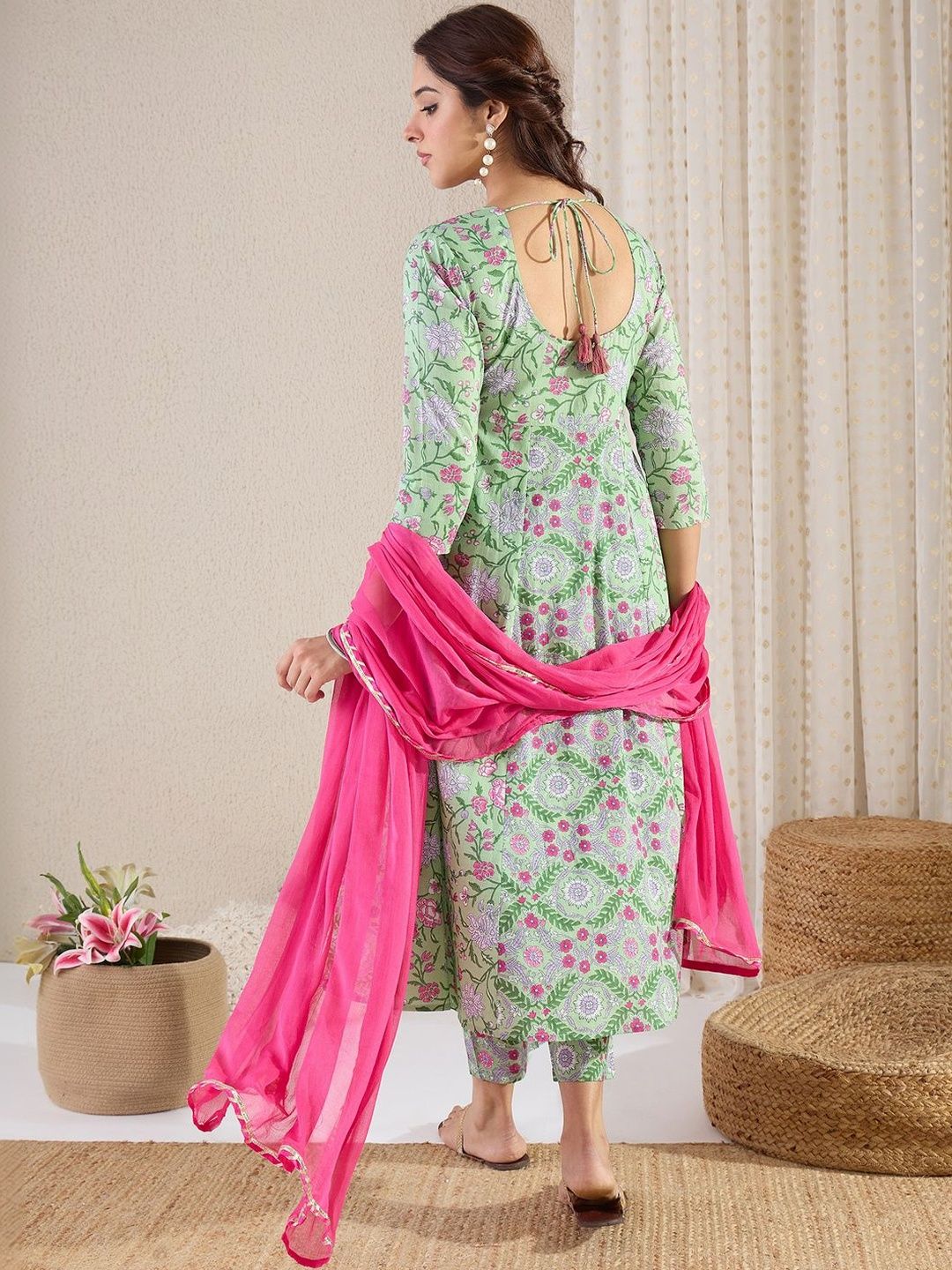 Women Floral Printed Regular Pure Cotton Kurta with Trousers & With Dupatta