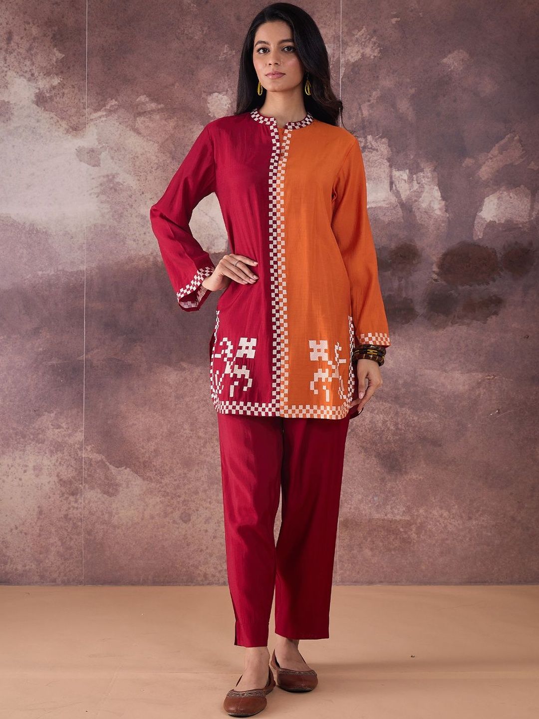 Dhiyona IE Colourblocked Mandarin Collar Top With Trousers