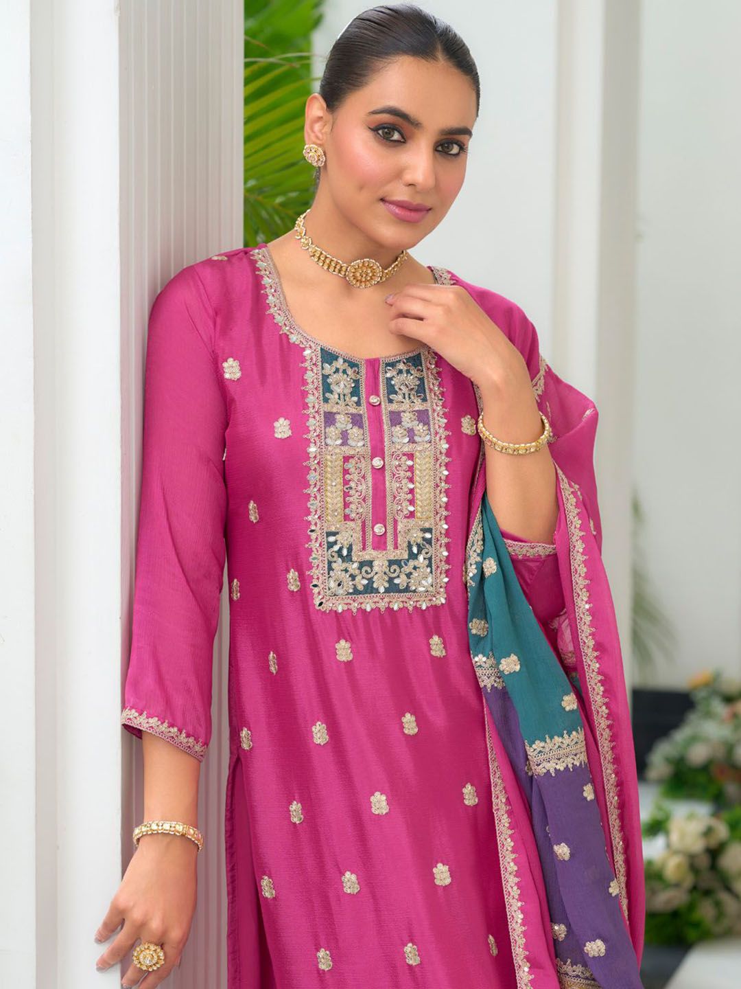 Ethnic Motifs Embroidered Sequinned Round Neck Kurta With Trousers & Dupatta
