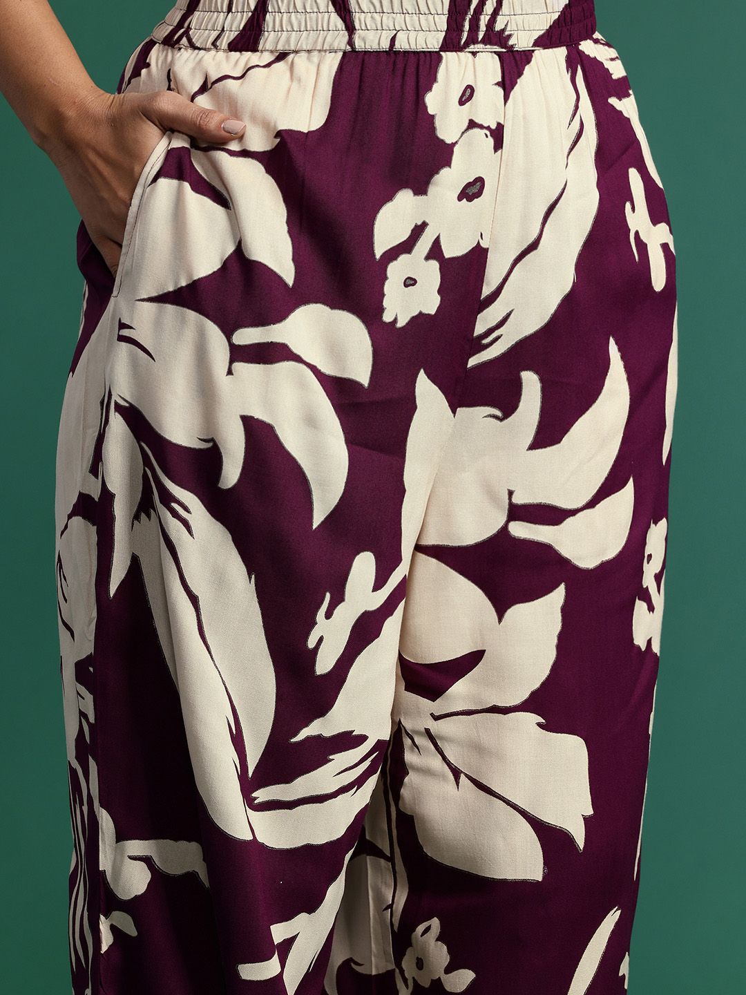 Dhiyona IE Floral Printed Kurta with Trousers & Dupatta