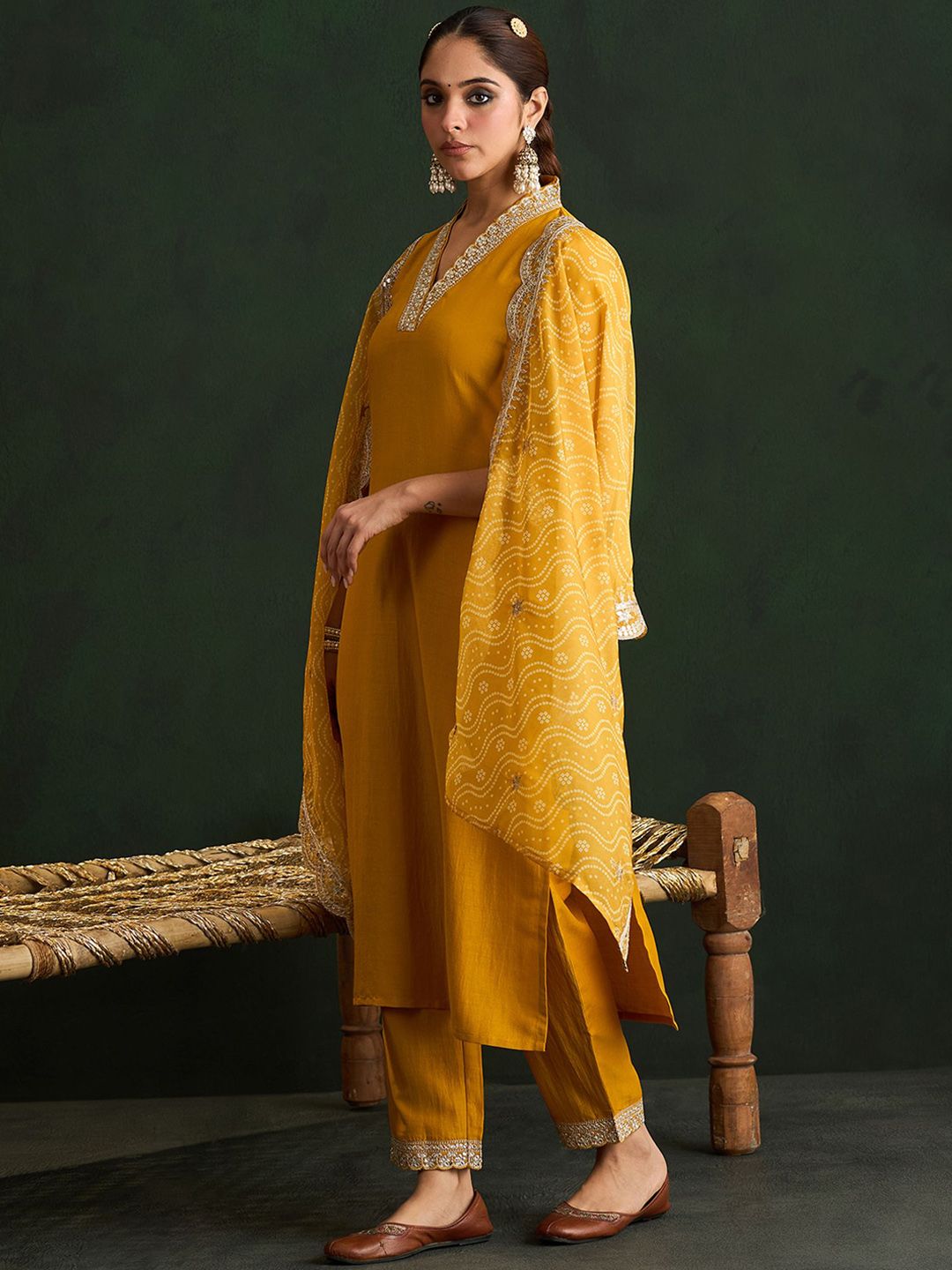 Dhiyona IE Women Ethnic Motifs Embroidered Regular Kurta with Trousers & With Dupatta