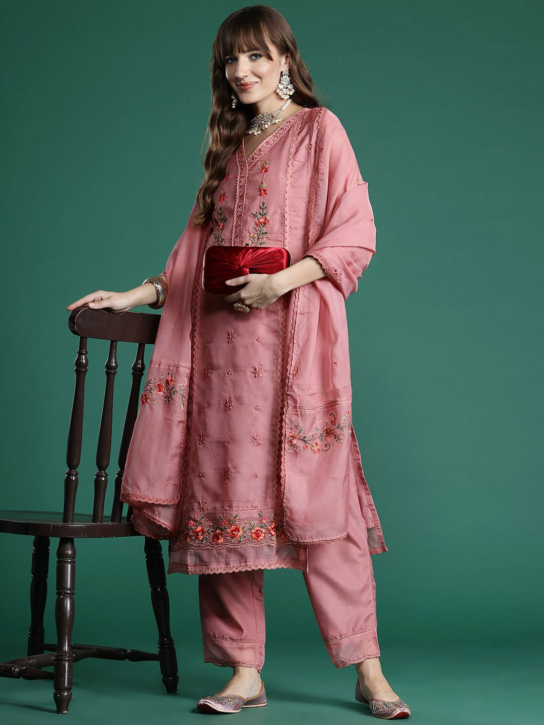 Dhiyona IE Floral Embroidered Thread Work Kurta with Trousers & With Dupatta