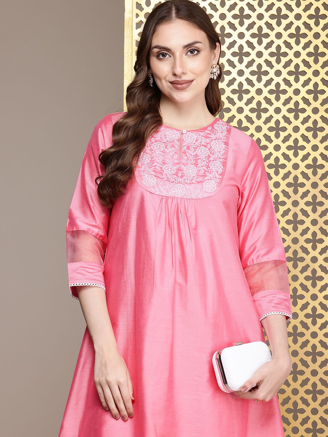 Dhiyona PD Women Women Jashn Floral Embroidered Thread Work Kurta with Palazzos
