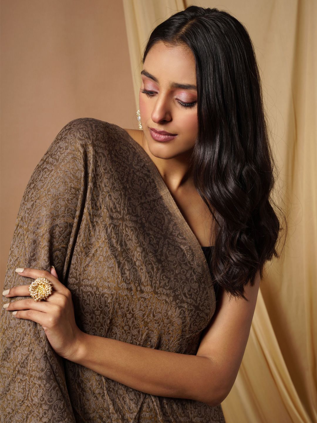 Dhiyona PA Women Brown Printed Wool Shawl