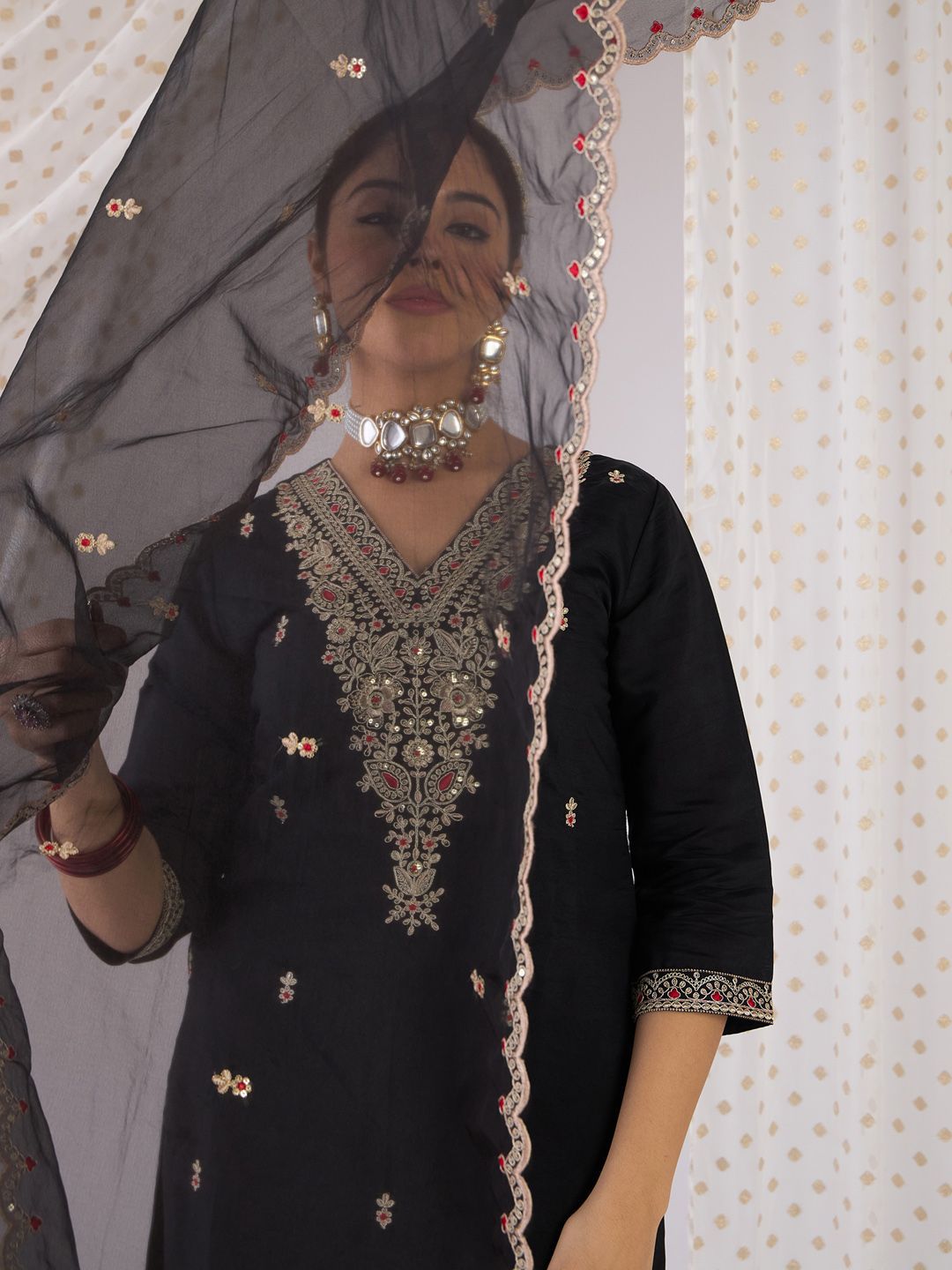 Dhiyona IE Floral Embroidered V-Neck Zari Straight Kurta With Trouser And Dupatta
