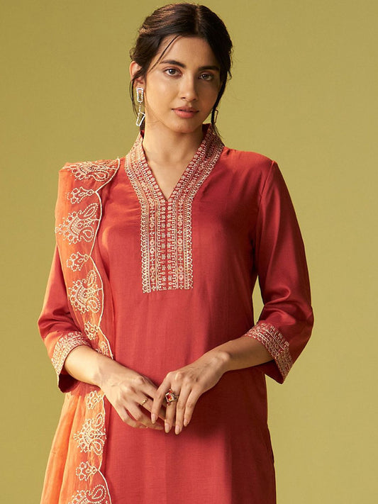 Dhiyona IE Women Floral Embroidered Kurta with Trousers & Dupatta