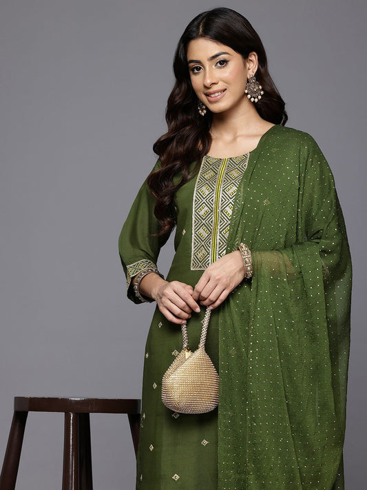 Dhiyona VA Women'sEmbroidered Sequinned Kurta With Trousers & Dupatta