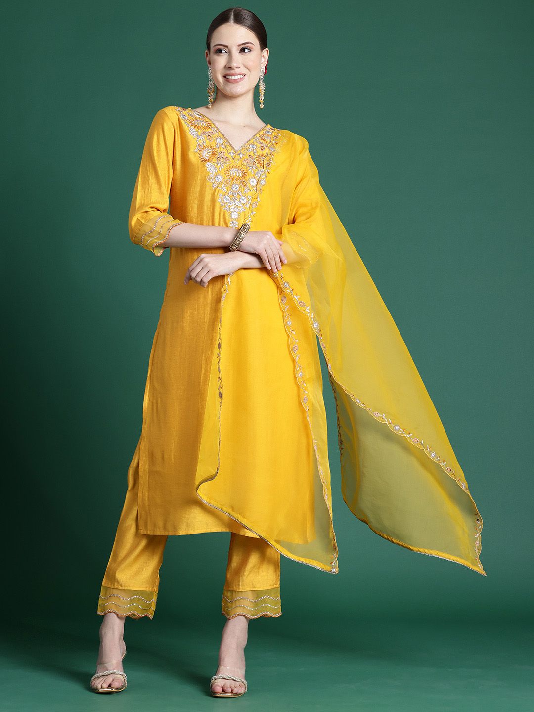 Dhiyona IE Floral Embroidered Thread Work Liva Kurta With Trousers & Dupatta