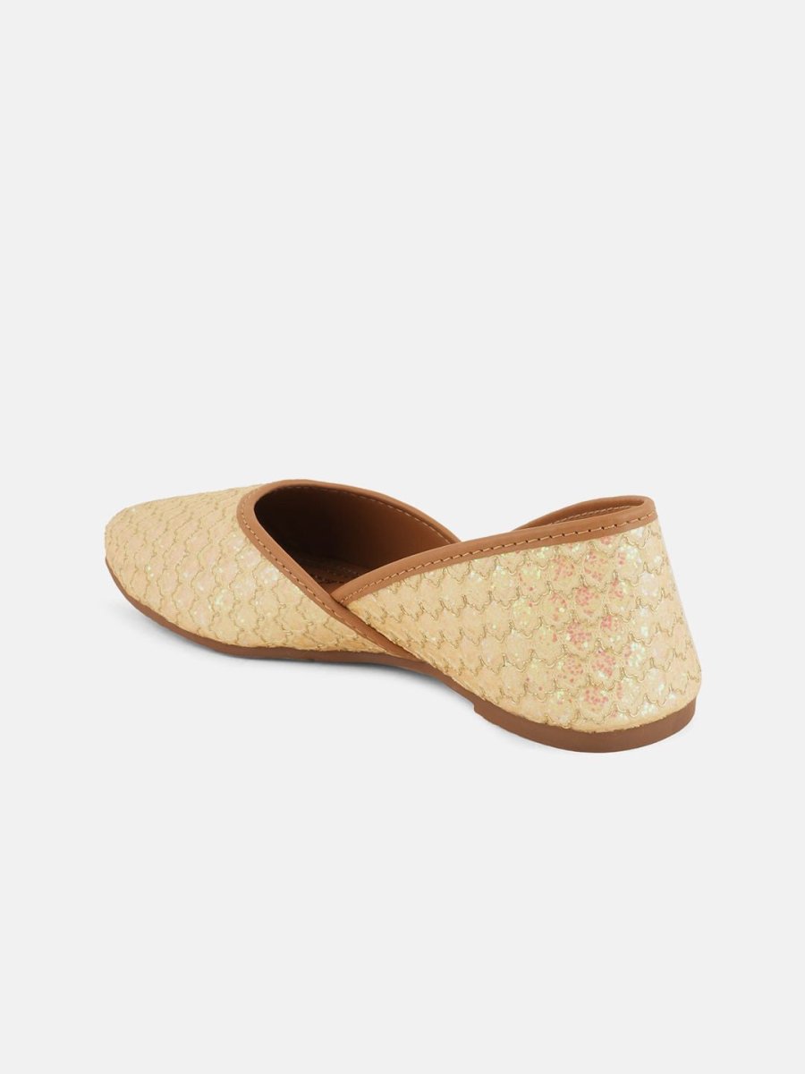 Dhiyona AK Embellished Square Toe Mojaris