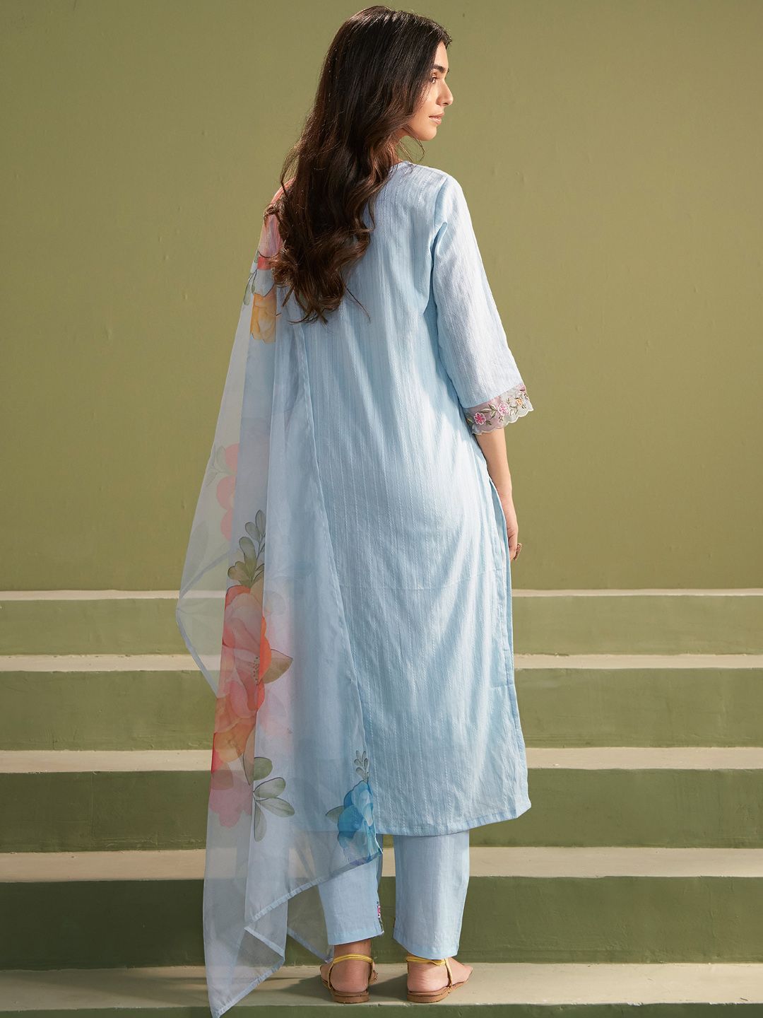 Women Ethnic Motifs Embroidered Thread Work Kurta with Trousers & With Dupatta