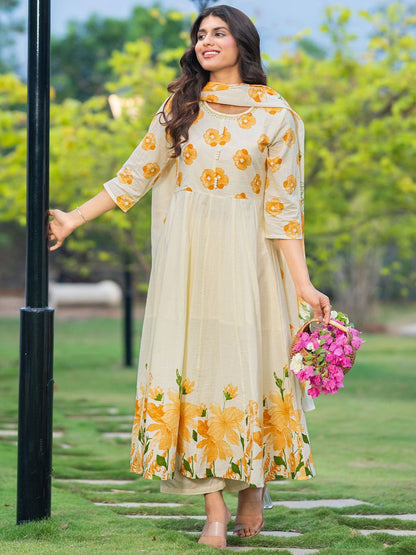 Women Floral Printed Regular Pure Cotton Kurta with Trousers & Dupatta