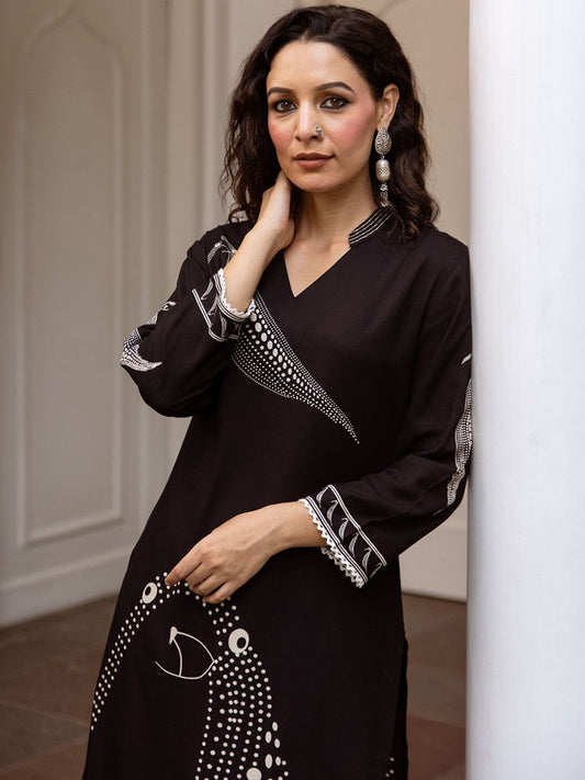 Dhiyona IE Printed Three-Quarter Sleeves Tunic With Trouser