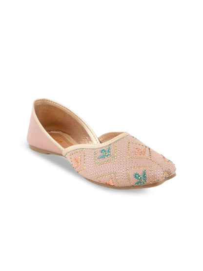 Dhiyona AK Embroidered Mojaris