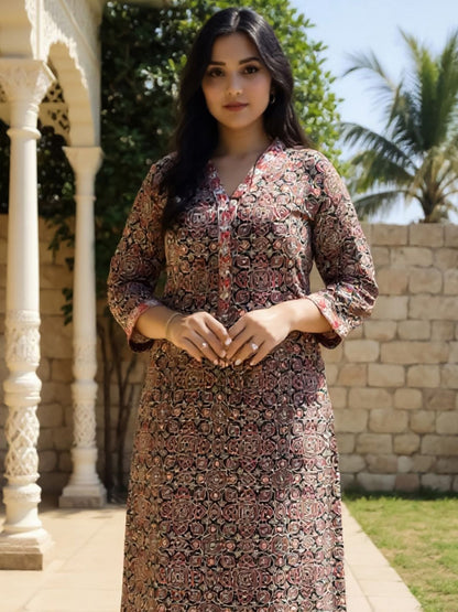 Dhiyona IE Women's Floral Printed Pure Cotton Straight Kurta With Trousers