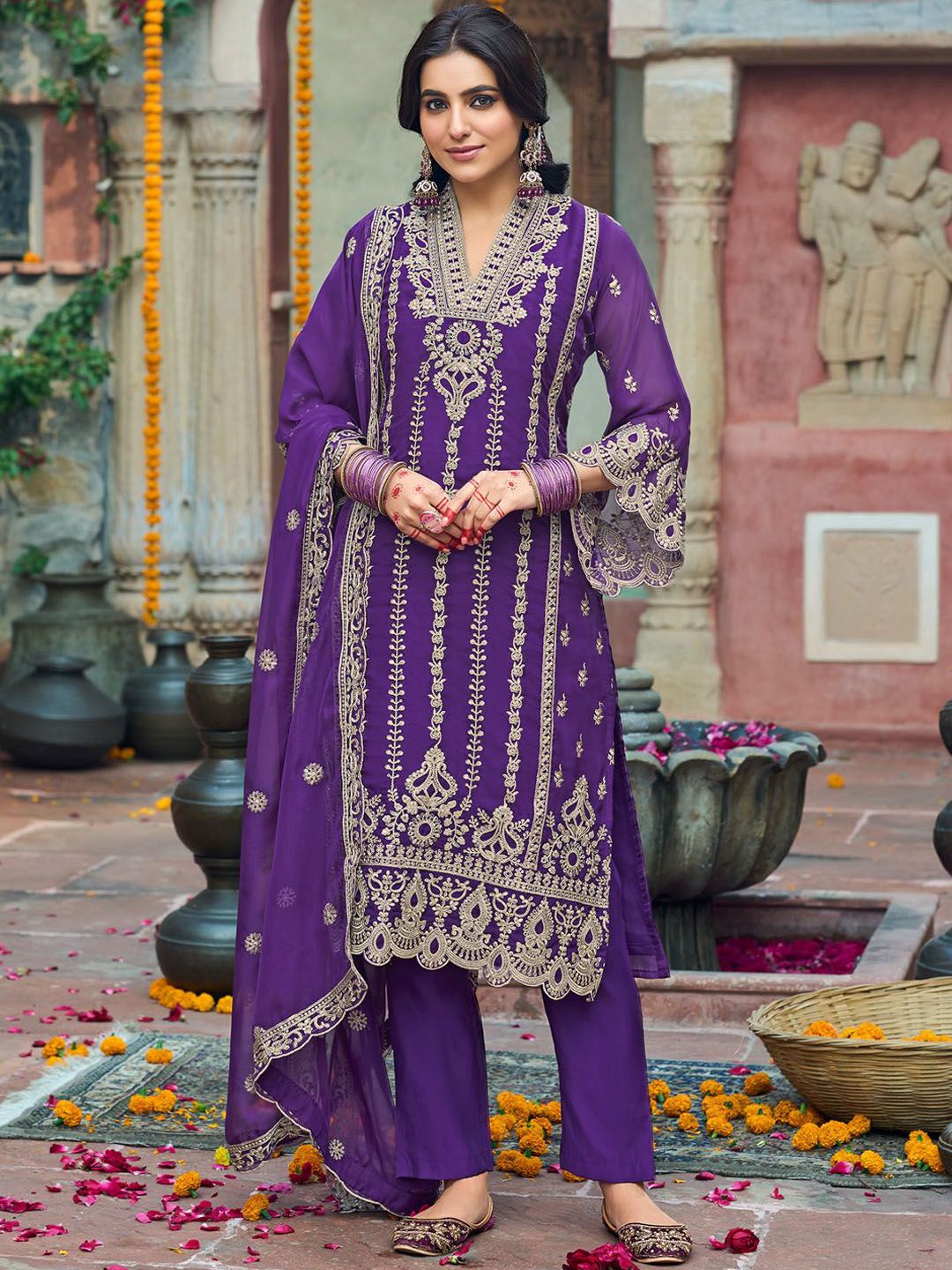 Floral Embroidered V-Neck Zari Organza Straight Kurta With Trousers And Dupatta