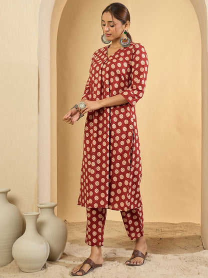 Dhiyona IE Women Printed Pleated Pure Cotton Kurta with Trousers
