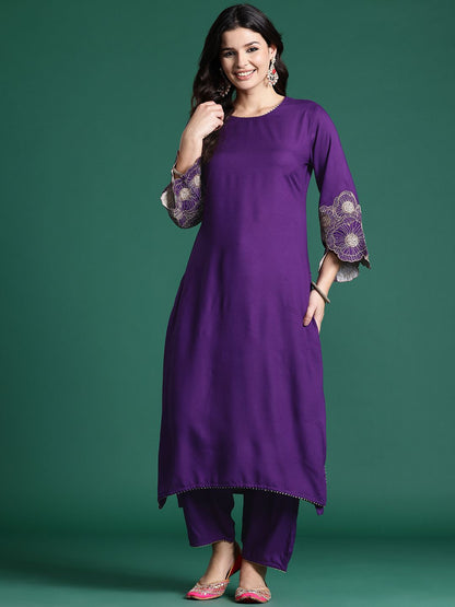 Dhiyona IE Floral Zari Embroidered Kurta with Trousers