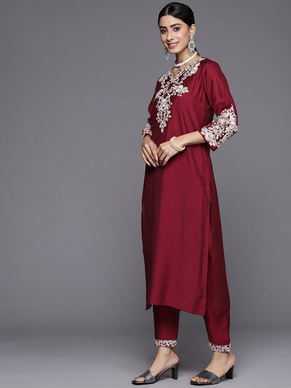Dhiyona VA Women's Embroidered Thread Work Kurta With Trousers & Dupatta
