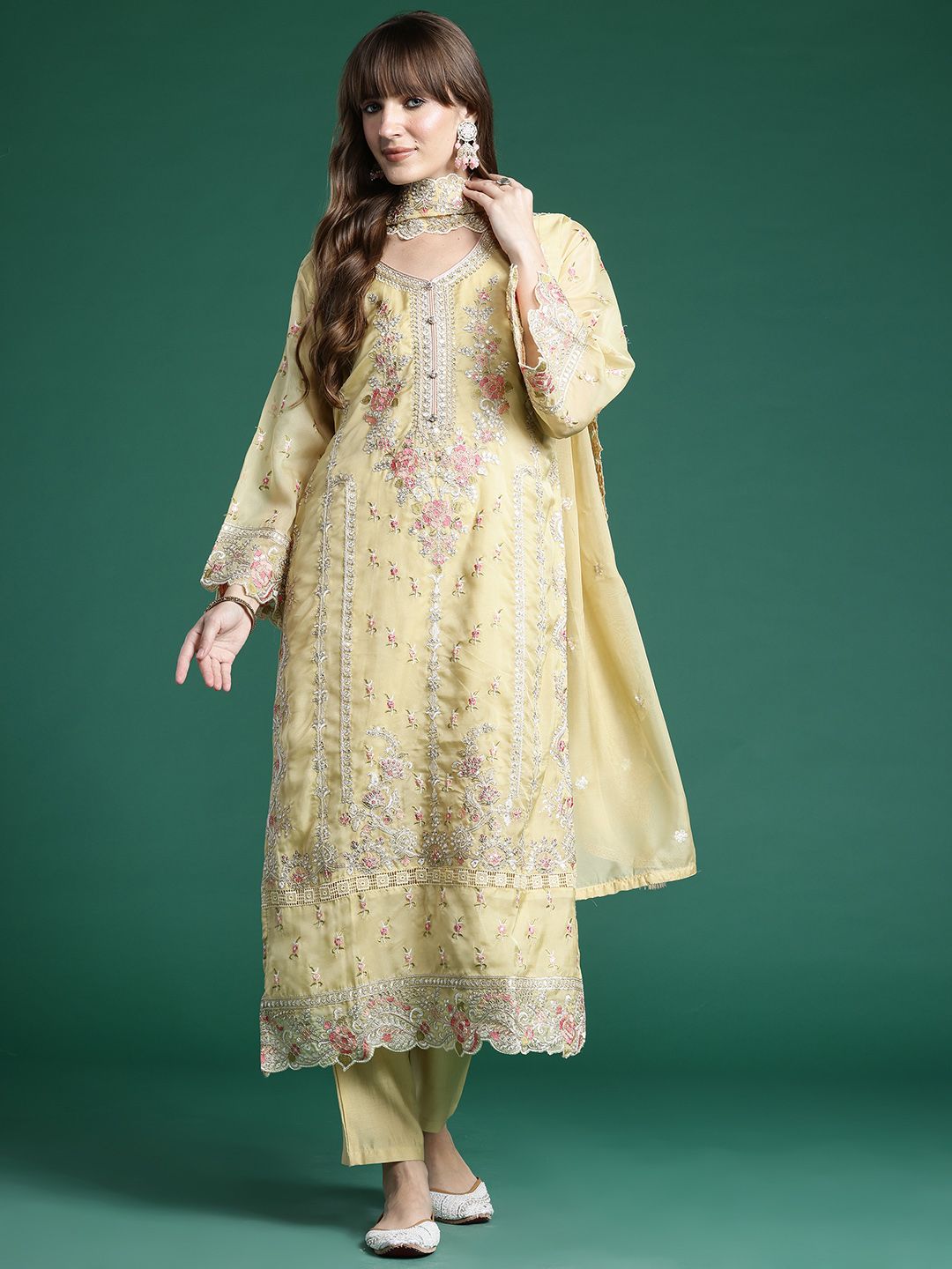 Ethnic Motifs Embroidered Panelled Sequinned Kurta With Trousers & Dupatta