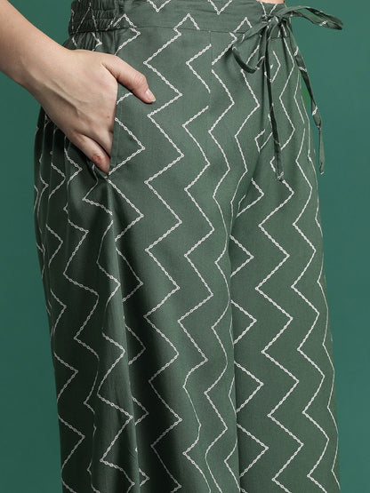 Dhiyona IE Floral Printed Sequinned Kurta with Salwar